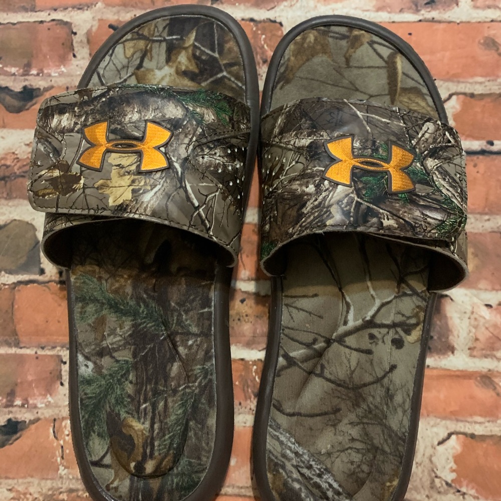 Men’s camo under armour slides